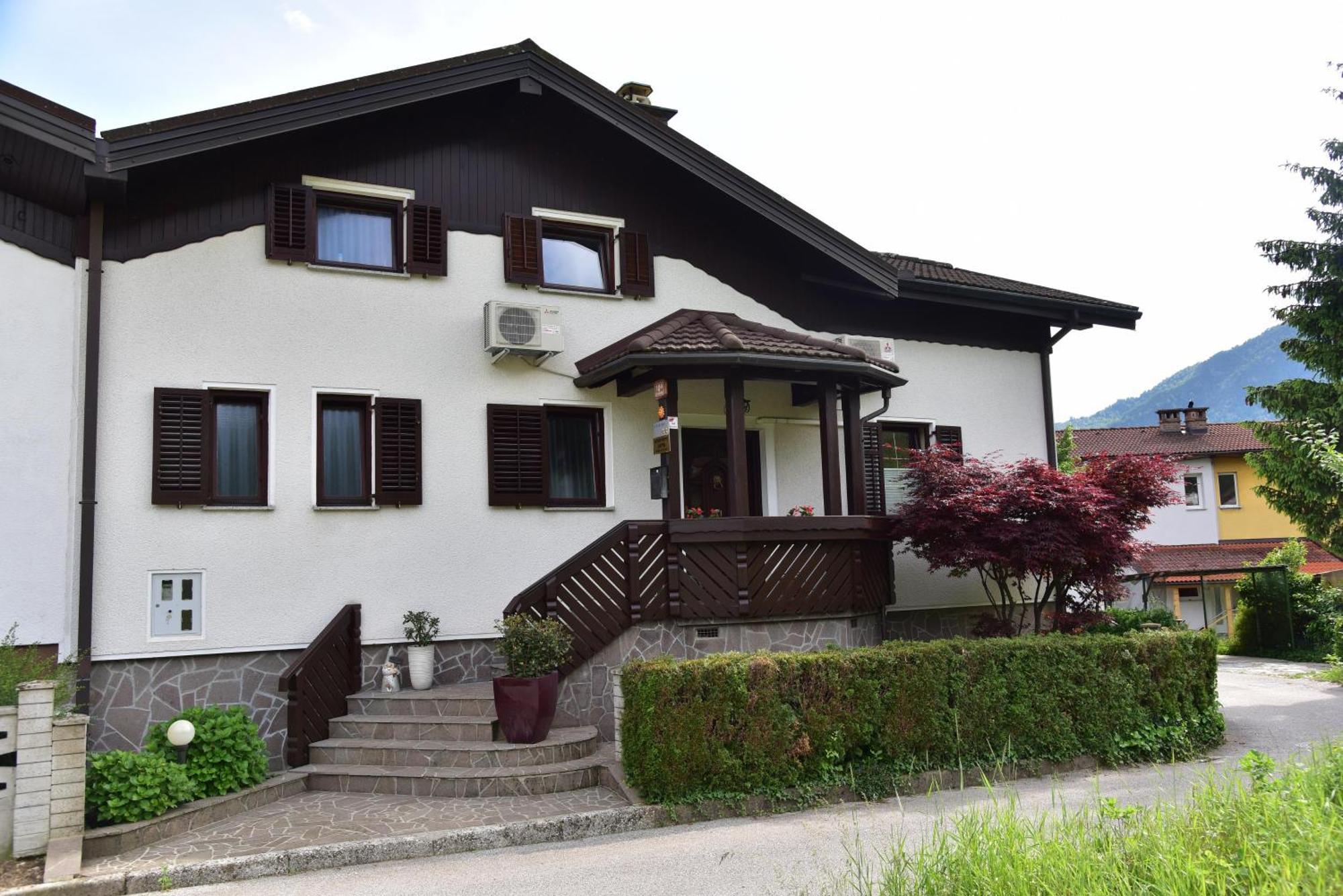 Apartment Jang Tolmin Eksteriør bilde